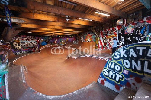Internal skateboard track in Copenhagen - 901150608
