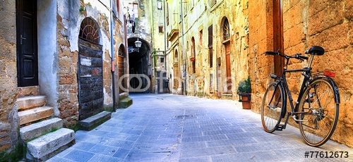 pictorial streets of old Italy series - Pitigliano