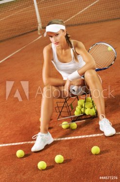 Beautiful girl tennis player - 900663598