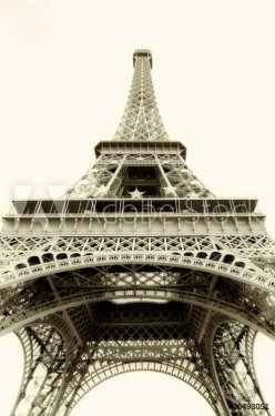 eiffel tower isolated - sepia toned - 900590442