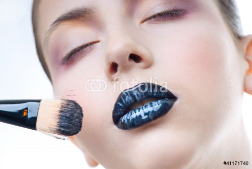 Face make-up - 900590246