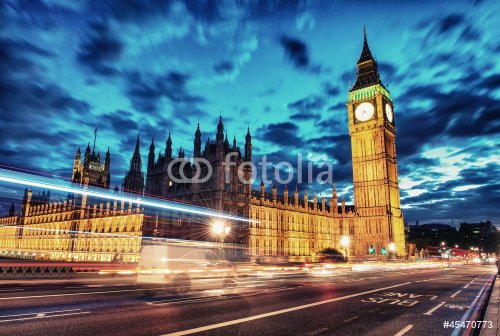 Palace of Westminster with Big Ben seen from Westminster Bridge - 901139087