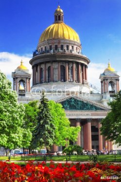 Saint Isaac's Cathedral in St Petersburg - 901100854