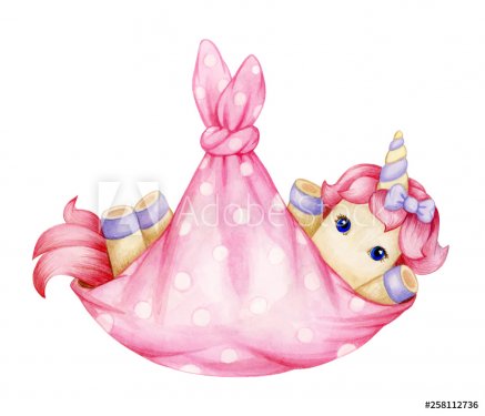 Adorable bébé licorne enveloppé dans une couverture - 901154856