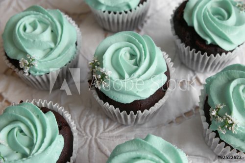 Homemade chocolate almond cupcake - 901155035
