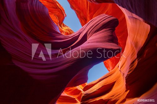 Lower Antelope Slot Canyon Arch - 901155704