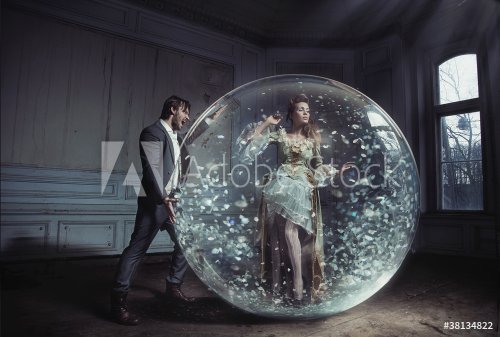 A young lady got stuck in crystal ball - 900270002