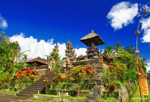 Balinesian temoles
