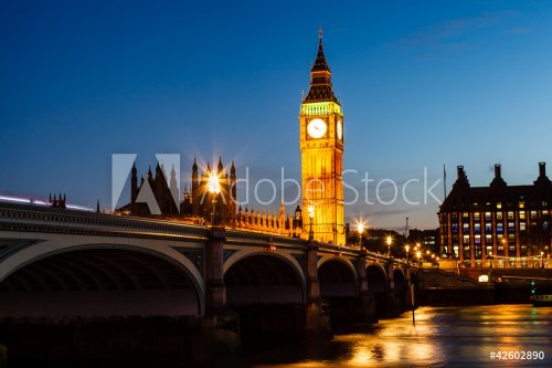 Big Ben and House of Parliament at Night, London, United Kingdom - 900451854