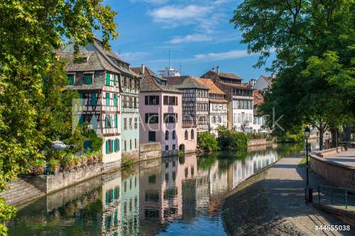 Canal in Petite France area, Strasbourg, France - 901141747