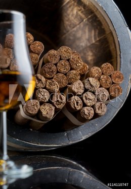 Cigars with the scent of brandy - 901147359