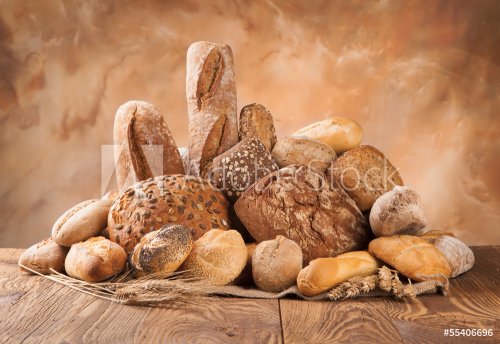 Fresh bread on wood - 901152420