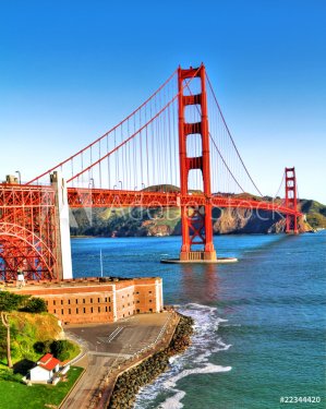 Golden Gate Bridge - 901139946