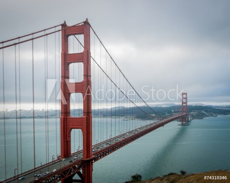 Golden Gate Bridge - 901144549
