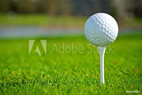 Golf ball on Irish idyllic course - 900451588