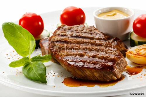 Grilled steak and vegetables - 900099681