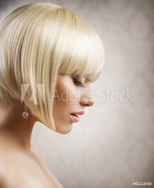 Haircut. Beautiful Girl with Healthy Short Blond Hair. Hairstyle - 900432364