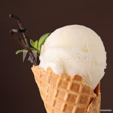 ice cream in cone - 900623316