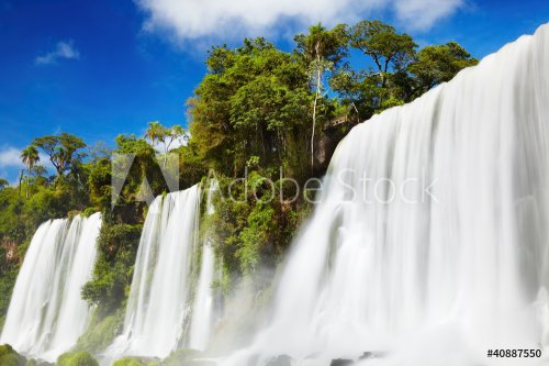 Iguassu Falls, view from Argentinian side - 900441587