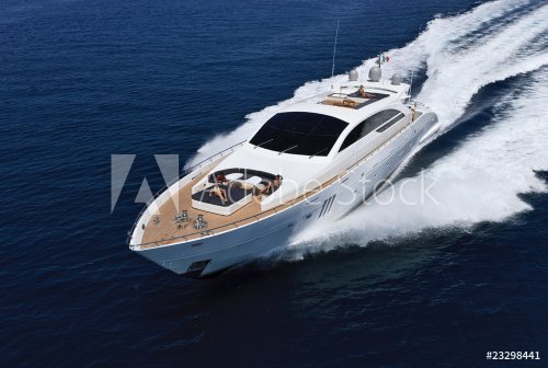 Italy, Tirrenian sea, off the coast of Viareggio, luxury yacht - 900055408