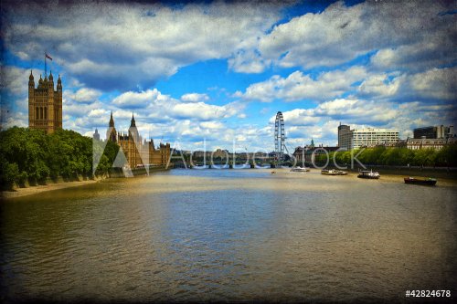Landscape, River Thames, London - 900476151
