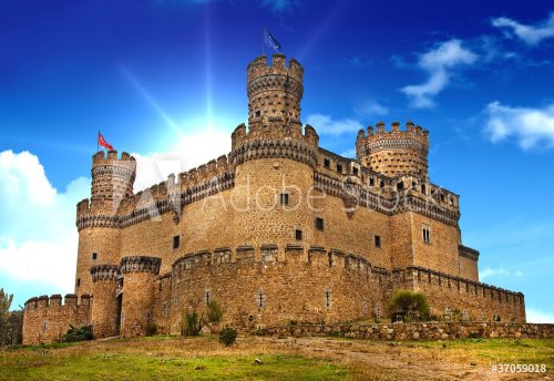 medieval castle in Spain -  Manzanares el real - 900080177