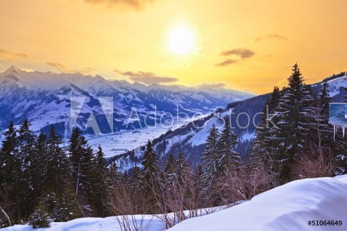 Mountains ski resort Zell-am-See Austria - 901146458