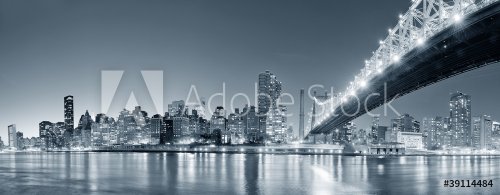 New York City night panorama - 900017191
