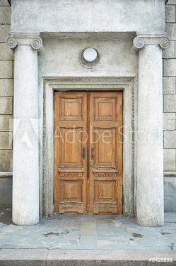 old door - 900739628