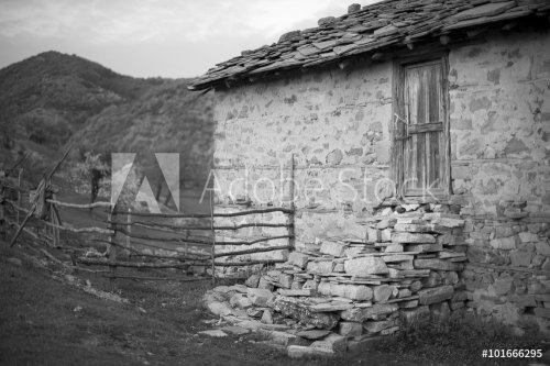 Old house in Rhodopes - 901146525