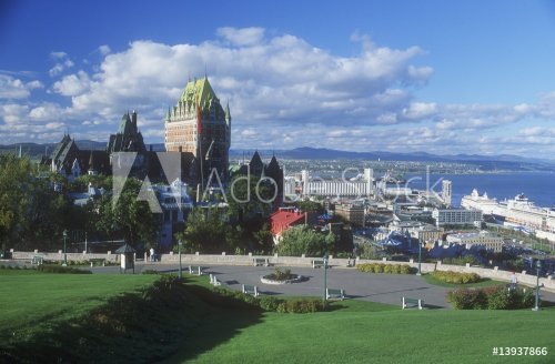 Overview of Quebec City, Quebec, Canada - 901141673