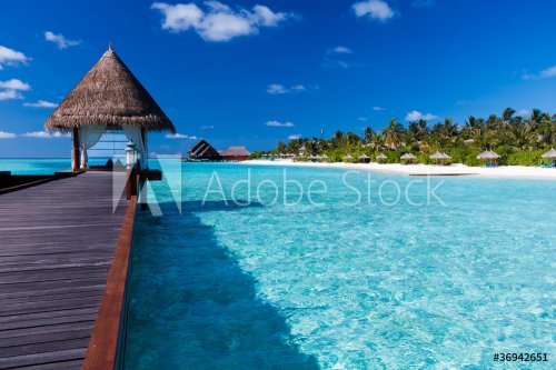Overwater spa in lagoon around tropical island - 900029948