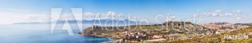 Panoramic view of a coastal town with the lighthouse - 901142925
