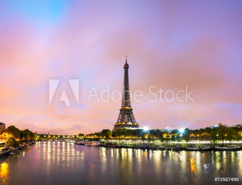 Paris cityscape with Eiffel tower - 901144512