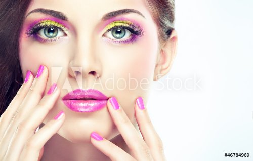 pink make up - 900899621