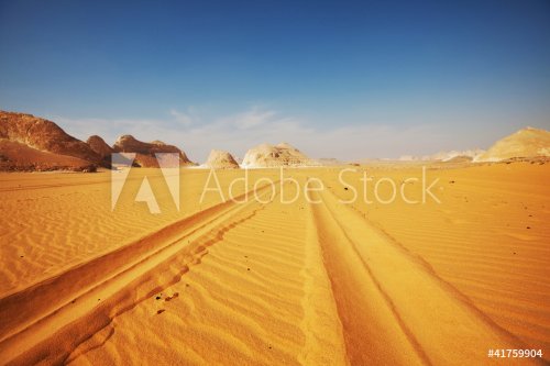 Road in desert - 901138513