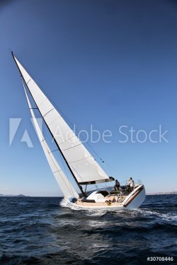 Sailing on the Adriatic Sea - 900164367