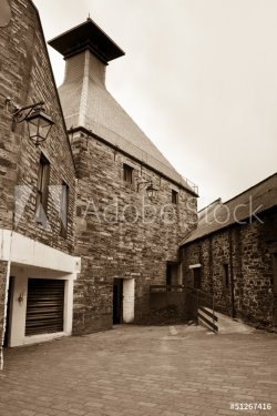 Scottish Whisky distillery - 901147373
