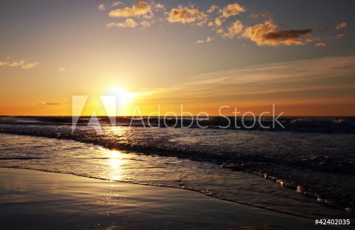 Sea sunset - 900452696