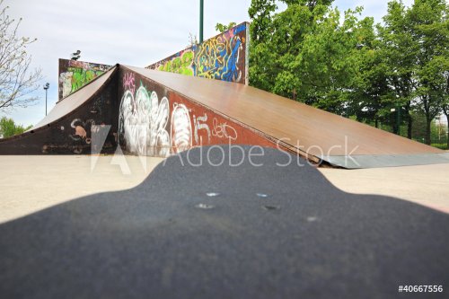 skate park from feet - 901144474