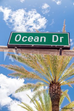Street sign of famous street Ocean Drive in Miami  Beach - 901145091