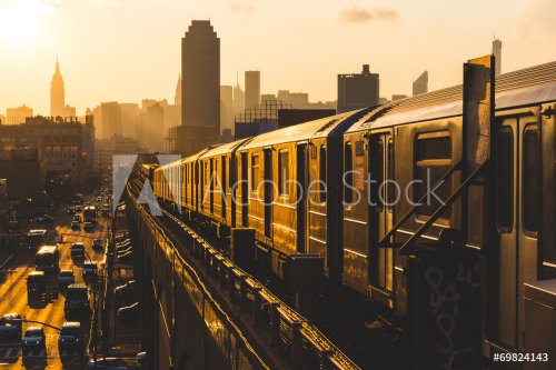 Subway Train in New York at Sunset - 901150987