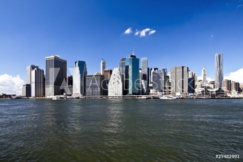 The New York City skyline - 900452448