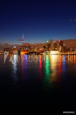 Toronto cityscape - 901140737