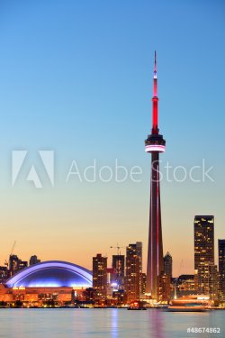Toronto skyline - 901140710