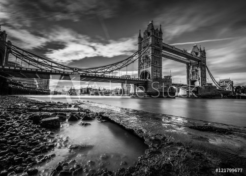 Tower Bridge - 901152920