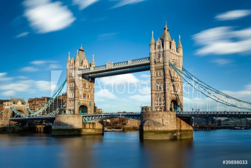 Tower Bridge Londres Angleterre - 900213128