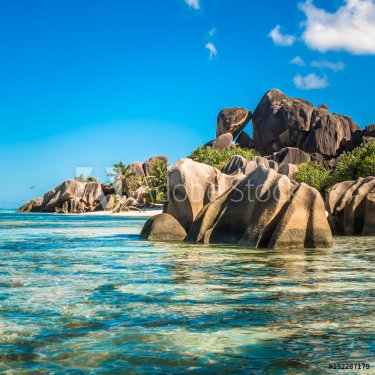 Tropical island beach, Source d'Argent, La Digue, Seychelles - 901154196