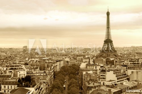 Cityscape of Paris France - 900464334