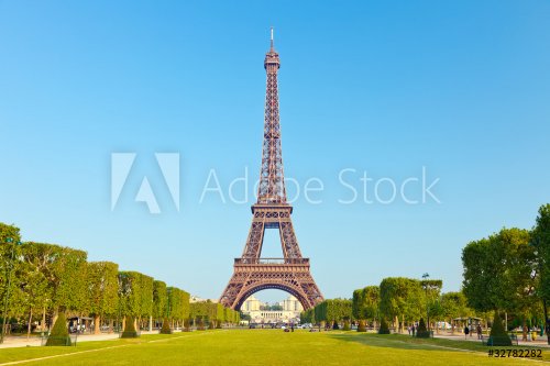 Eiffel Tower, Paris, France - 900029926